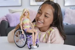 Mattel Puppen & Stofftiere*Barbie - Barbie Fashionistas Puppe im Rollstuhl mit blonden Haaren