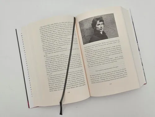 Berlin Verlag Literatur & Kunst-Book of Lives