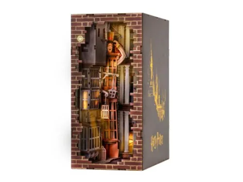 Booknook - Tiny Adventures Diagon Alley - Harry Potter*Revell Hot