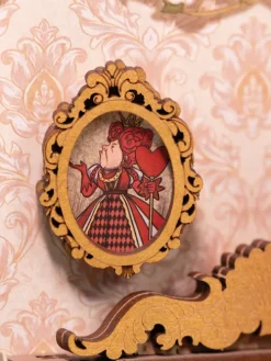 Booknook: Alice Adventure*Robotime Outlet