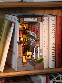 Booknook: Sakura Wine Alley*Robotime Sale