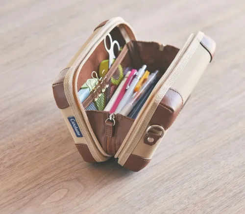 Carchette Carry Pouch (Beige) - Stiftetasche - Kosmetiktasche*Bookchair Vertrieb Online