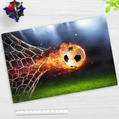 Cover-your-desk Schreibtischunterlagen-Schreibtischunterlage für Kinder Flammender Fußball mit Feuerschweif, aus hochwertigem Vinyl , 60 x 40 cm