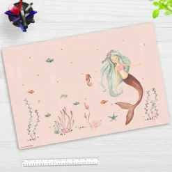 cover-your-desk Schreibtischunterlagen*Schreibtischunterlage für Kinder und Erwachsene Meerjungfrau im rosa Meer, aus hochwertigem Vinyl , 60 x 40 cm