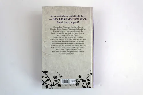 Die Chroniken von Alice - Dunkelheit im Spiegelland*Penhaligon Sale