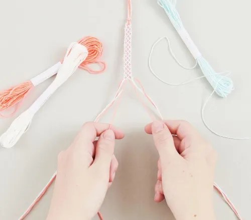 DIY Freundschaftsarmbänder Set, Pastel Colours,10 x 8 m Stickgarn in 10 verschiedenen Farben, 100 % Baumwolle, Neon 100% Polyester*Rico Design GmbH & Co.KG Sale