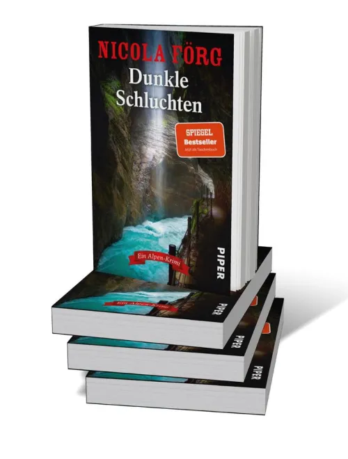Dunkle Schluchten*Piper Verlag GmbH Clearance