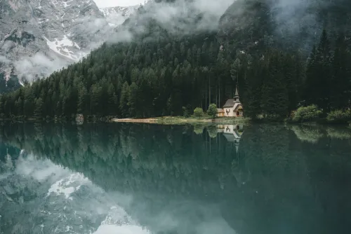 teNeues Verlag ein Imprint des Gestalten Verlags Reisen, Orte & Menschen*Escape