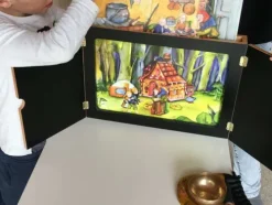 Don Bosco Medien GmbH Lesen & Geschichten-Kamishibai mit Einschub von oben. Für DIN A3-Bildkarten