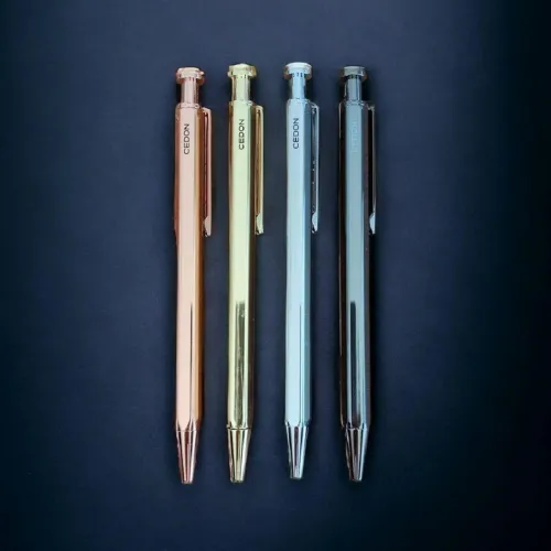 Kugelschreiber in Box gold*CEDON MuseumsShops GmbH
