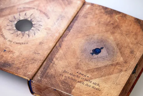 Arena Verlag GmbH Fantasy-Liebe geht durch alle Zeiten (2). Saphirblau