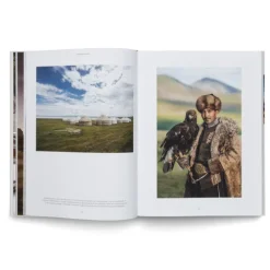 Gestalten Automobile-Life on the Road