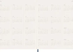 Moleskine Germany GmbH Wochenkalender-Moleskine 15 Monate Essential Wochenkalender 2025/2026, 1 Wo = 2 Seiten, vertikal, XXL, fester Einband, Saphirblau