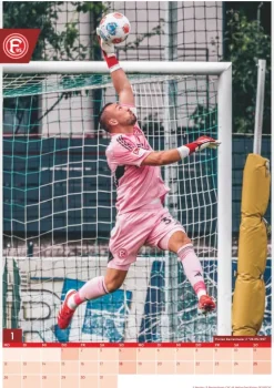 Neumann Verlage GmbH & Co Wandkalender*N Neumann - Fortuna Düsseldorf 2026 - Wandkalender A3 (30x42 cm) mit 12 Monatsblättern, deutschem Kalendarium & Spiralbindung, Fußball-Fankalender mit Spielerfotografien in Rot-Weiß