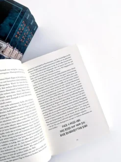 Julia Eisele Verlag GmbH Orte & Länder*Ocean - Gefangen im Blau