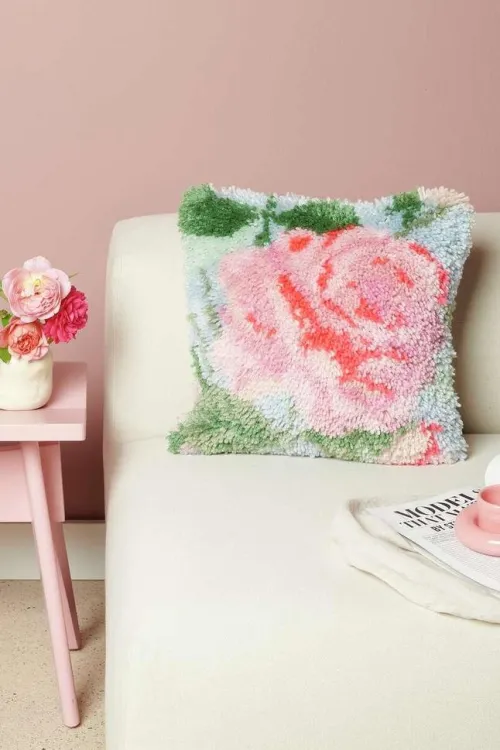 Rico Design GmbH & Co.KG Dekoration & Einrichtung-Rico Hooki Hooki, Knüpfset, Kissen Rose, 40x40cm