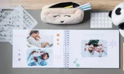 Quo Vadis Dekoration & Einrichtung-Scrapbooking-Set, Fotoalbum mit Spiralbindung, 50 Seiten weiß, 32x22 cm + Stifte, Sticker, Schablonen, Fotoecken