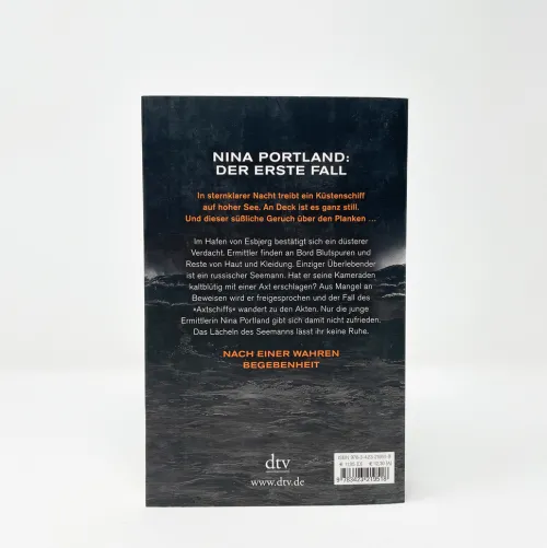 dtv Verlagsgesellschaft Spionagethriller|True Crime-SØG. Dunkel liegt die See