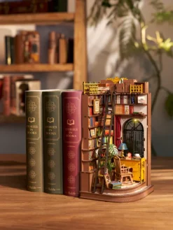 Silent Corner Study*Robotime-ROLIFE Hot