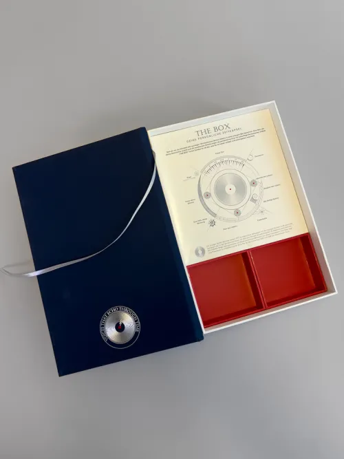 THE BOX - Buchbox THE BOOK*Naumann & Göbel Verlagsg. Discount