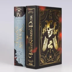 Carlsen Verlag GmbH Romantasy|Büchertrends Auf Social Media*The Fallen and the Kiss of Dusk (Crowns of Nyaxia 4)